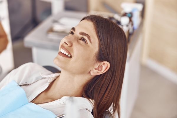 Traditional Dental Veneers Vs  No Prep Veneers: Differences To Keep In Mind